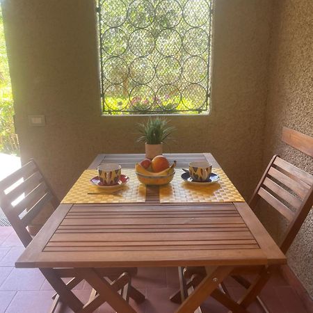 La Casina Di Checco Appartement Marciana Marina  Buitenkant foto