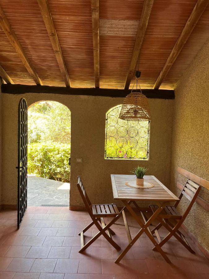 La Casina Di Checco Appartement Marciana Marina  Buitenkant foto
