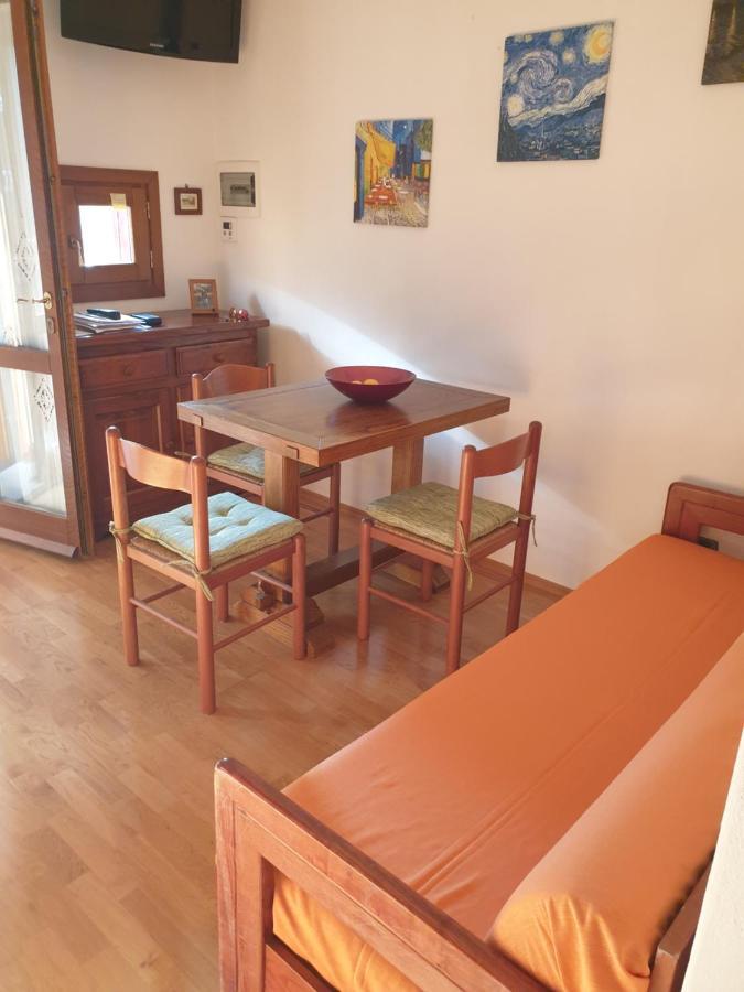 La Casina Di Checco Appartement Marciana Marina  Buitenkant foto
