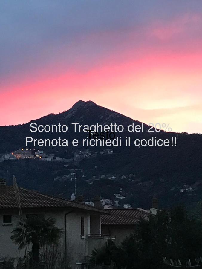 La Casina Di Checco Appartement Marciana Marina  Buitenkant foto